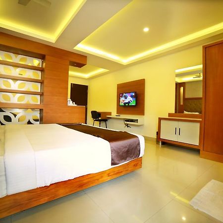 Qik Stay @ S.K. Continental Mysore Esterno foto