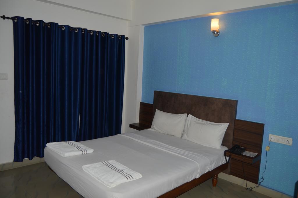 Qik Stay @ S.K. Continental Mysore Esterno foto