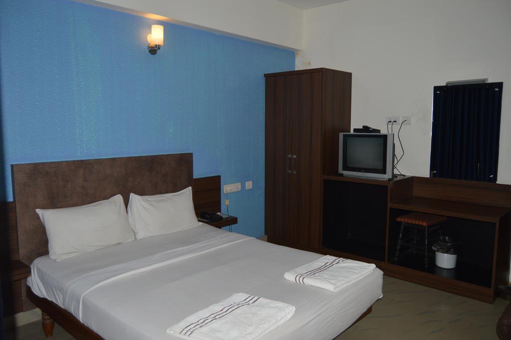 Qik Stay @ S.K. Continental Mysore Esterno foto
