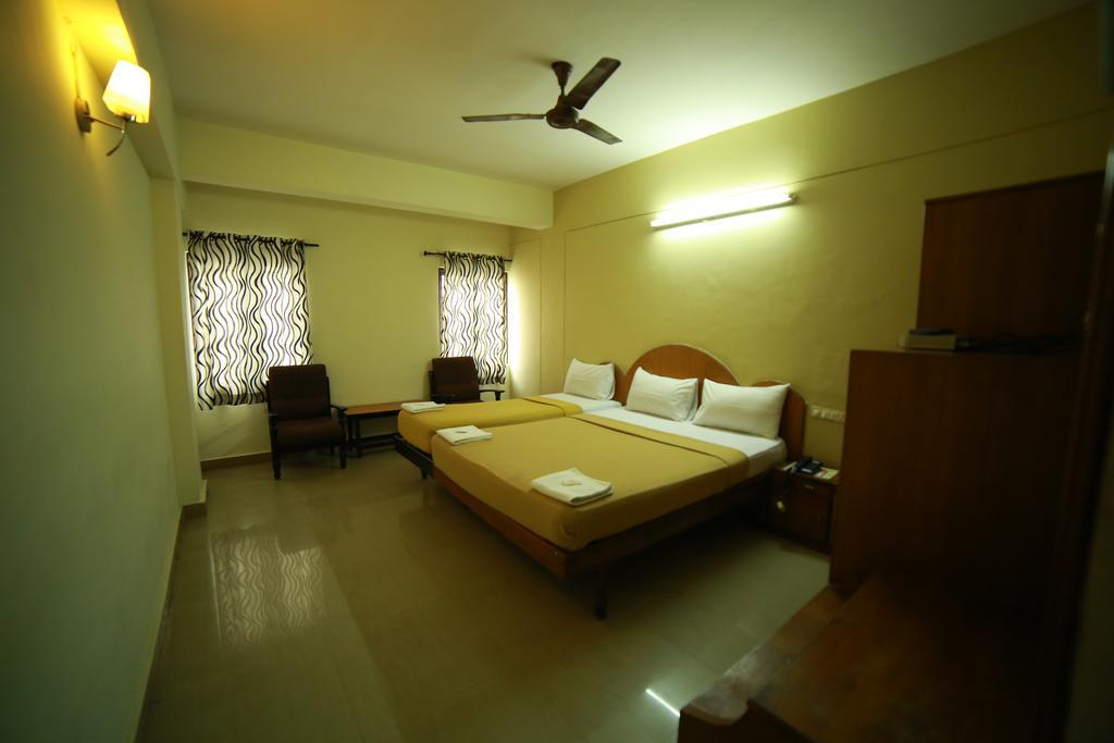 Qik Stay @ S.K. Continental Mysore Esterno foto