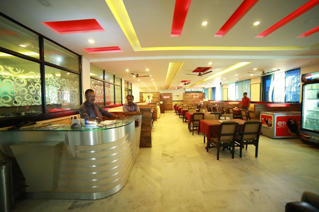 Qik Stay @ S.K. Continental Mysore Esterno foto