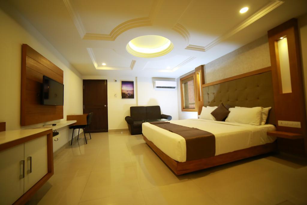 Qik Stay @ S.K. Continental Mysore Esterno foto