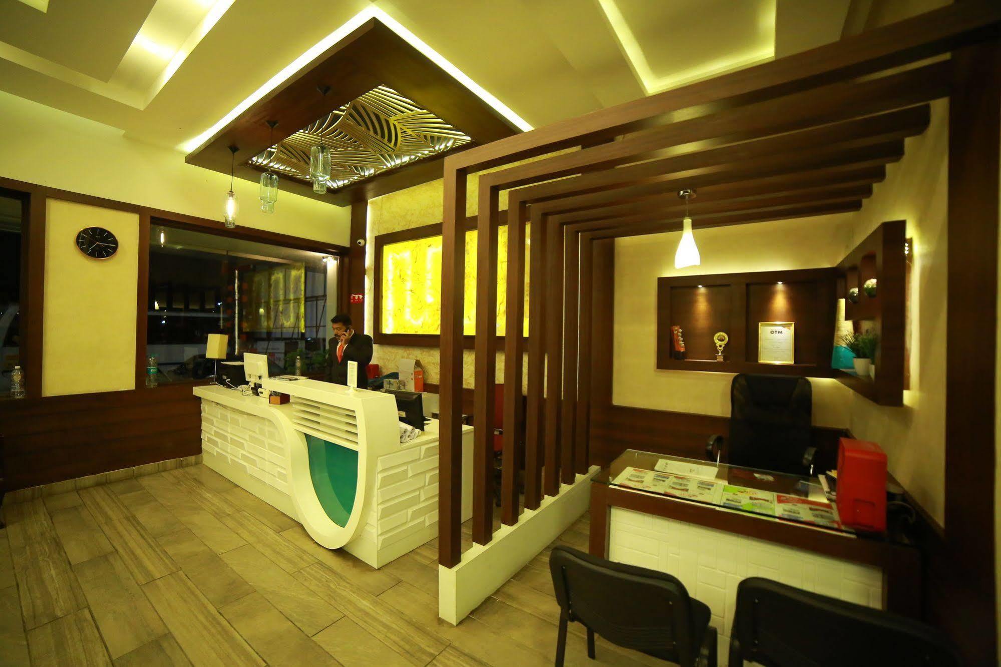 Qik Stay @ S.K. Continental Mysore Esterno foto